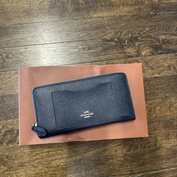 COACH F54007 cross grain leather accordion Zip Around Wallet Midnight blue Navy - Picture 1 of 10